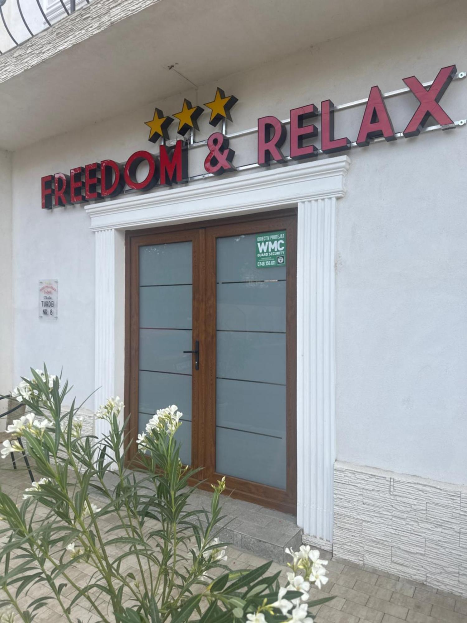 Freedom&Relax Hotel Бузау Екстериор снимка