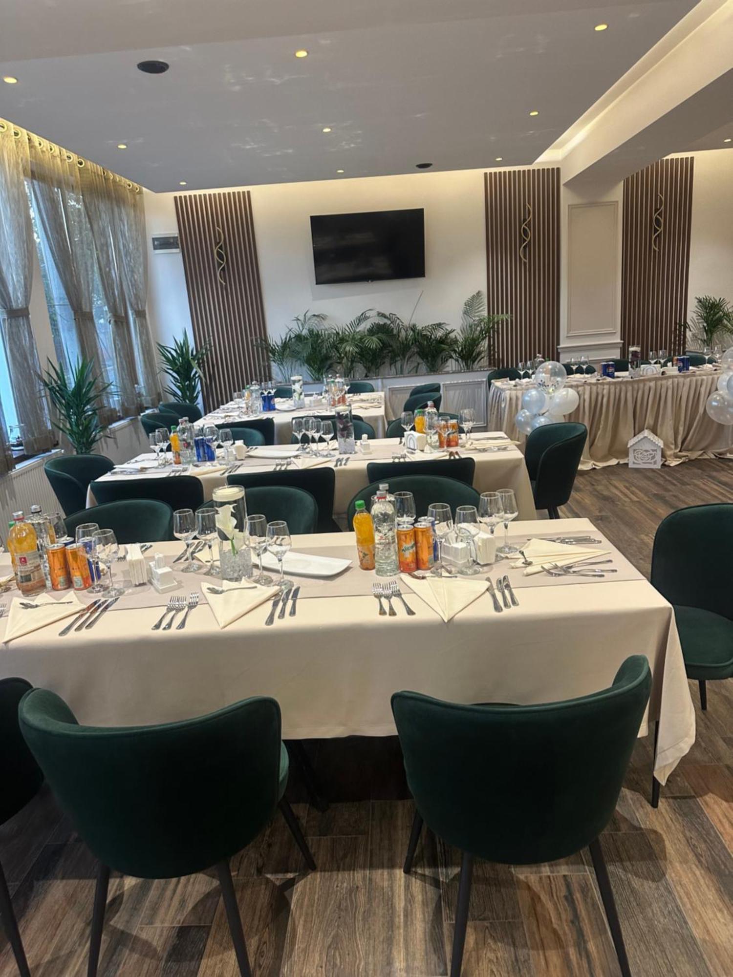 Freedom&Relax Hotel Бузау Екстериор снимка