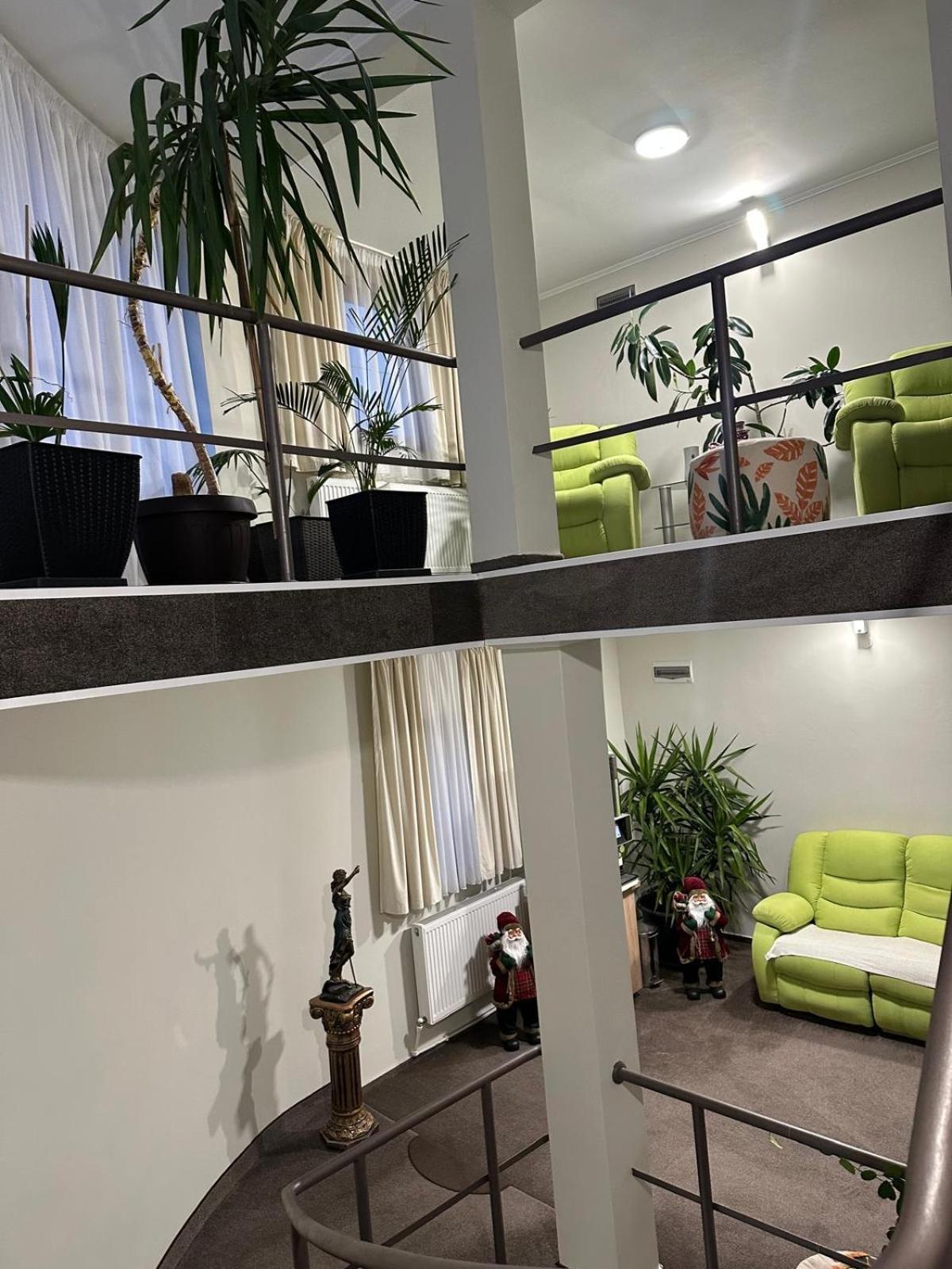 Freedom&Relax Hotel Бузау Екстериор снимка